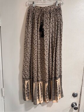 GOA Collection Bohemian Floral Maxi Skirt NWOT Size Small/ Medium